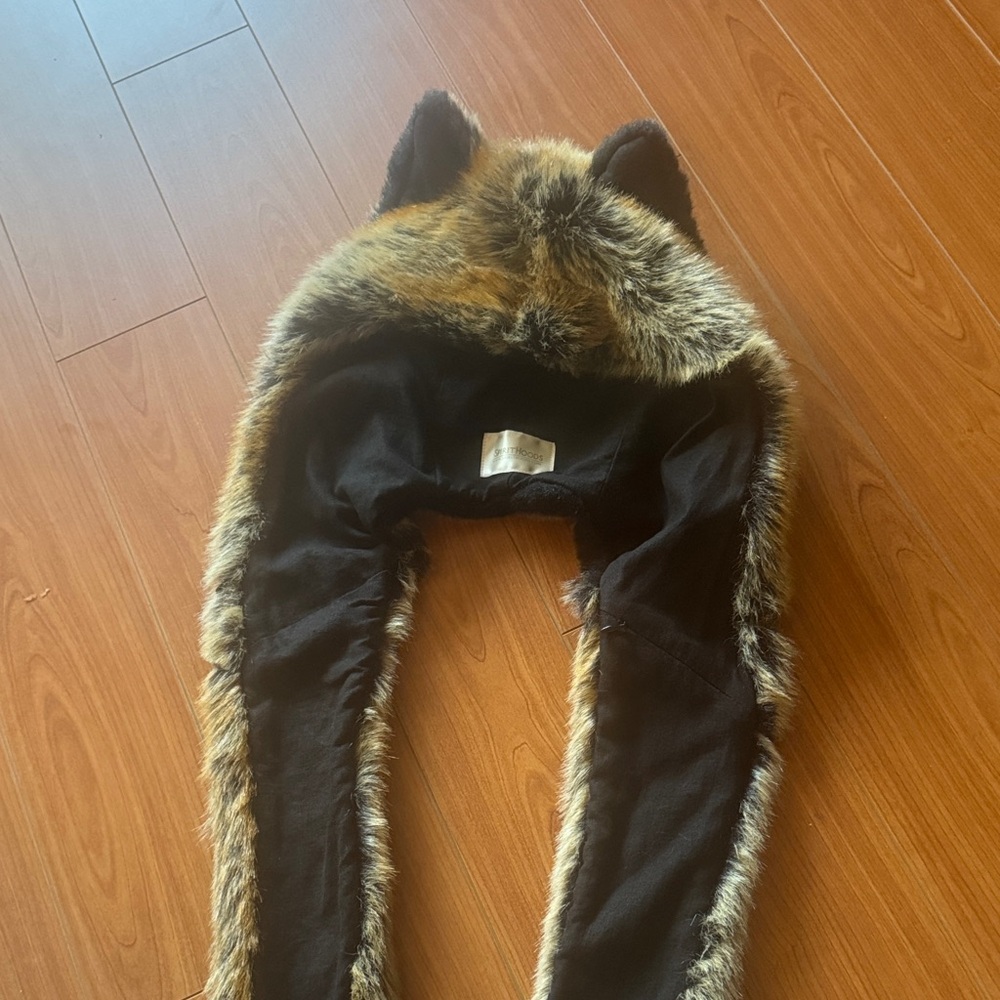 Spirithoods red wolf. Barely used